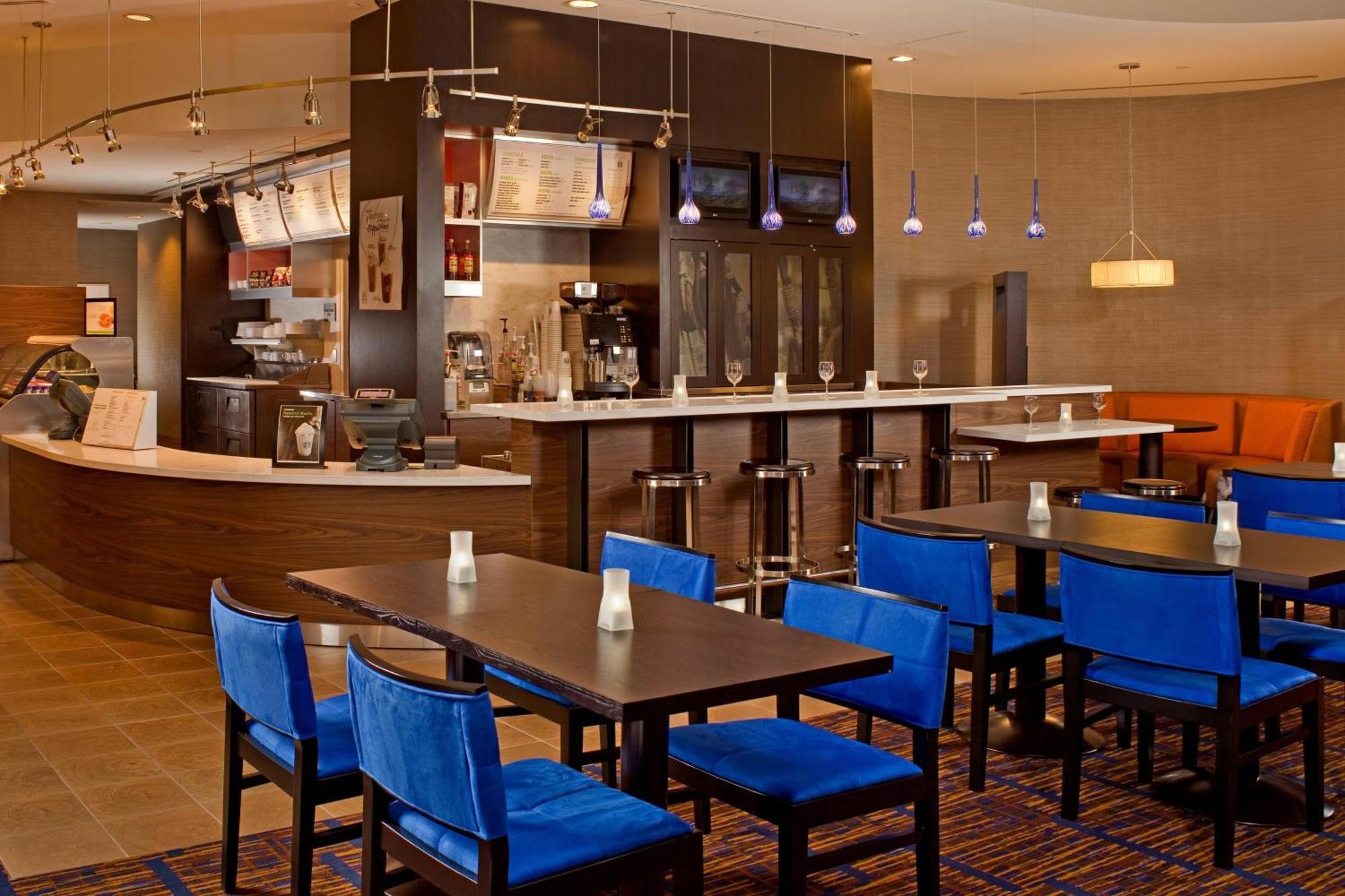 Courtyard By Marriott Baltimore Downtown/Inner Harbor Екстер'єр фото
