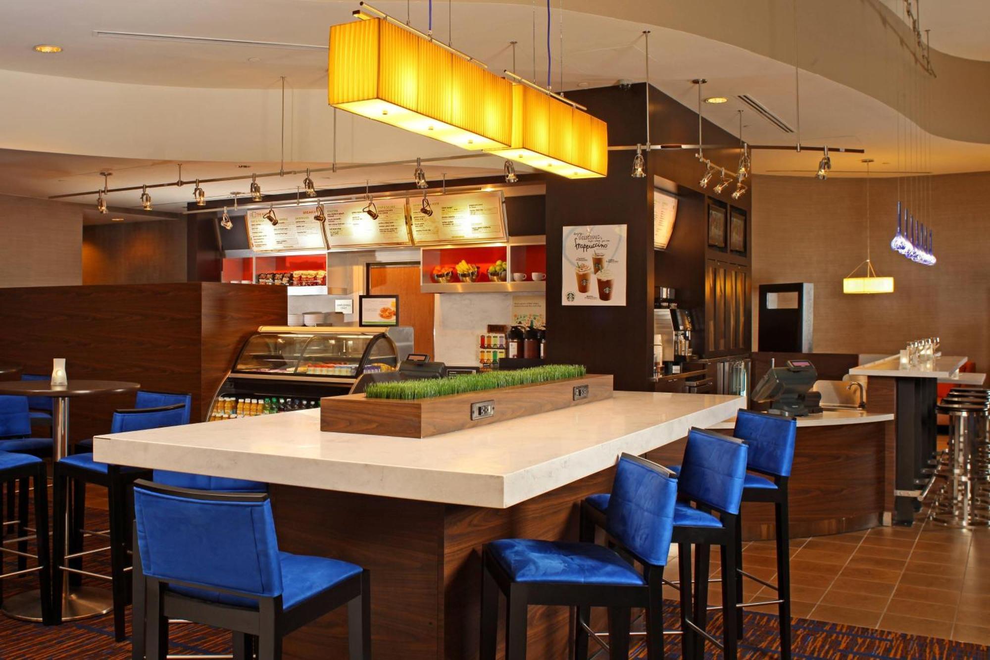 Courtyard By Marriott Baltimore Downtown/Inner Harbor Екстер'єр фото